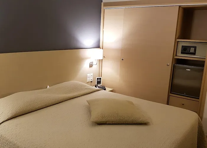 Hotel Dionisos Larissa